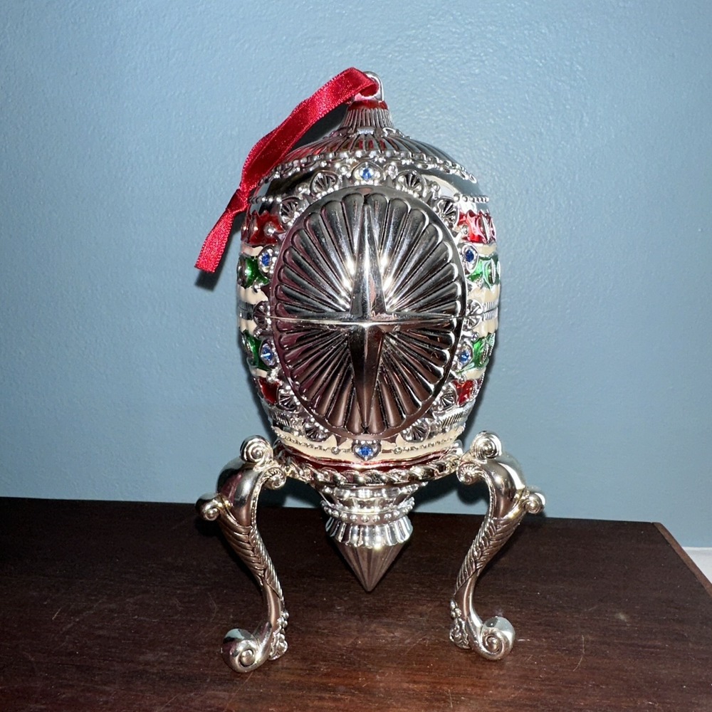 Wallace Silver Plated Nativity Manger Musical Egg Enamel Plays Silent Night